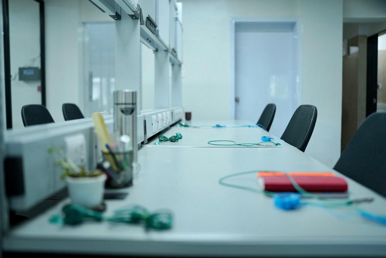 ESD testing workstations