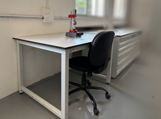 High pressure laminate workbenches (2)